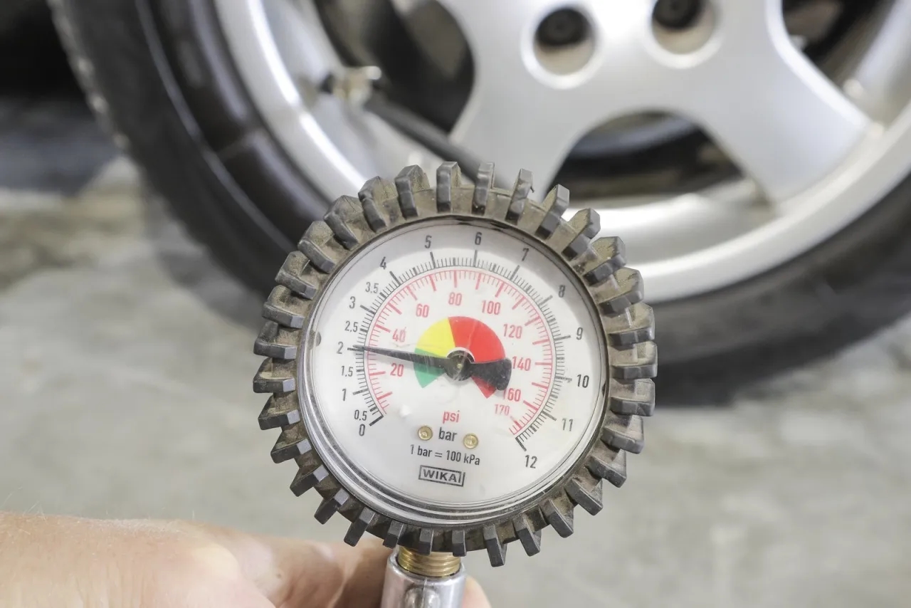 Jakie opony do Opel Corsa D - uniknij kosztownych błędów przy wyborze